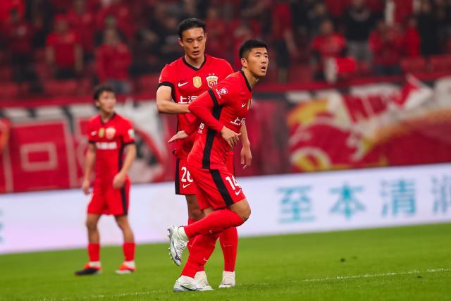 Kaiyun Sports-【中超】古斯塔沃破门伤退王燊超乌龙 海港2比1梅州