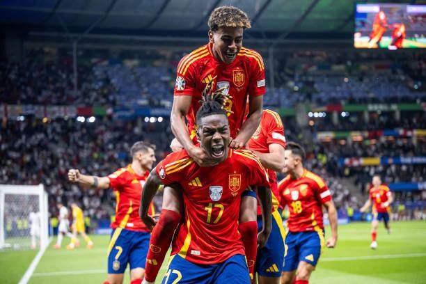 1720988328698025533.jpg 2162022148-612x612.jpg