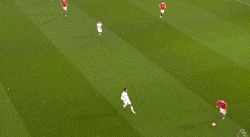 Kaiyun Sports-【英超】C罗传射+失单刀 麦克托米奈造2球 曼联3比1